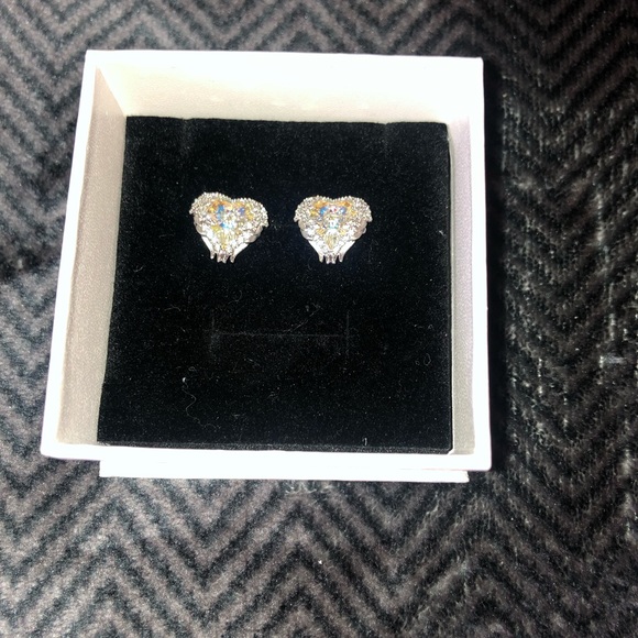 Swarovski crystal earrings 🌟 - Picture 10 of 10